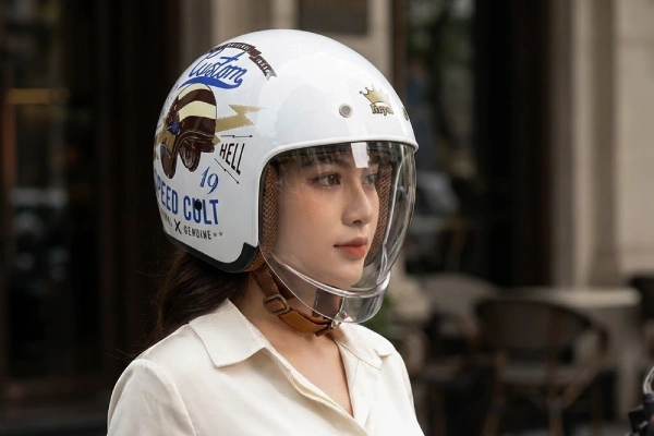 Mũ bảo hiểm nữ