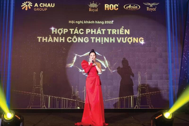 Ngọc Nữ Bolero Tố My gửi lời chúc đến Tập Đoàn Quốc Tế Á Châu