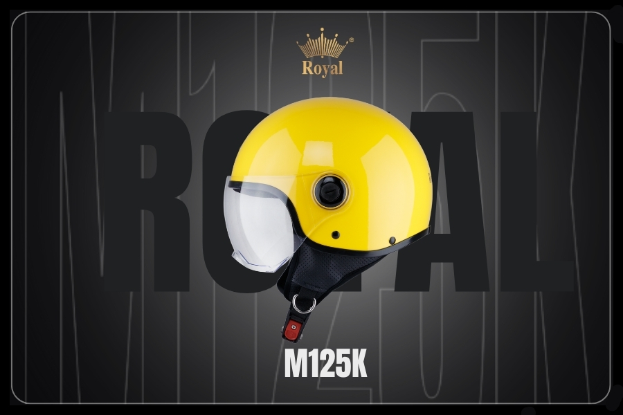 Royal M125K màu vàng bóng với màu sắc nổi bật, thiết kế nón 3/4 có kính chắn gió tiện dụng phù hợp để sử dụng hằng ngày.