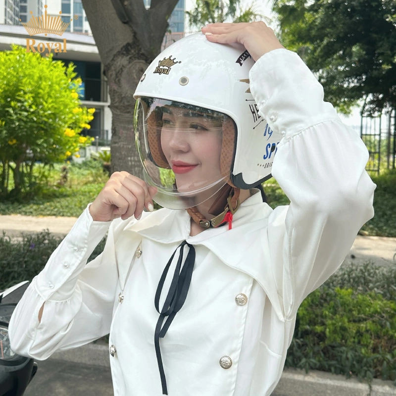 Đội mũ bảo hiểm có kính cho nữ giúp bảo vệ mắt tốt hơn