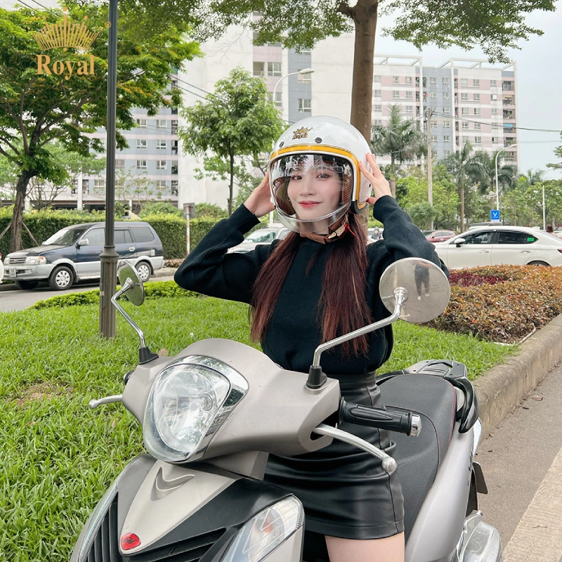 Che nắng tốt hơn, giảm sạm da và tàn nhang nhờ đội mũ bảo hiểm có kính