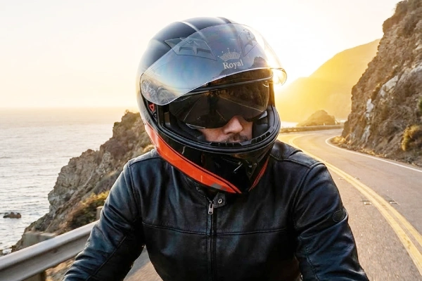 Mũ bảo hiểm cả đầu