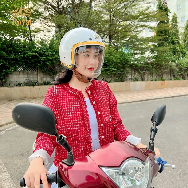 Giữ ấm và bảo vệ da mặt khi đội nón bảo hiểm có kính cho nữ