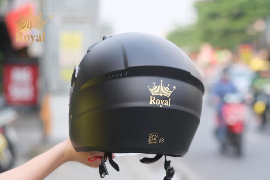 Nón bảo hiểm Royal đạt chuẩn QCVN theo tiêu chuẩn an toàn tại Việt Nam.