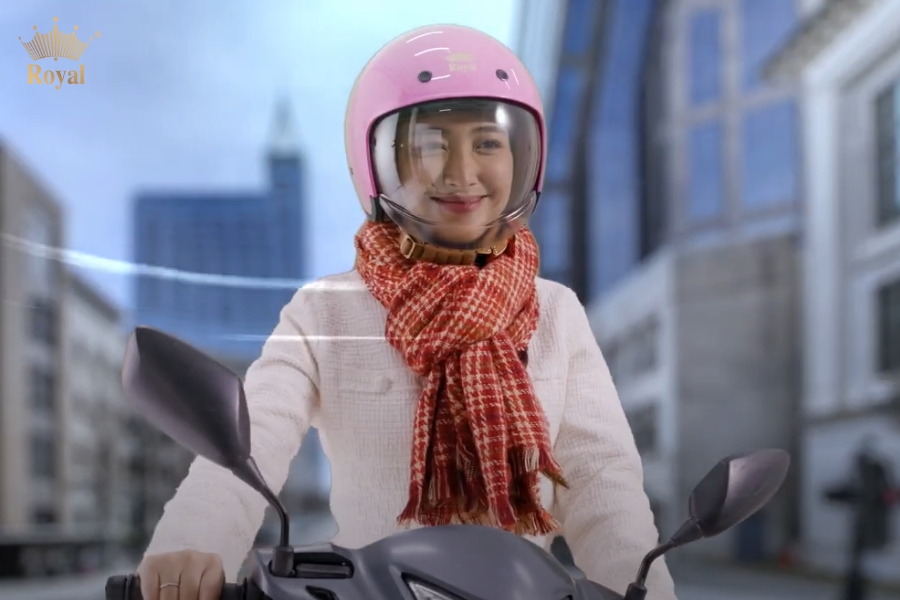 Tránh côn trùng bay vào mắt gây nguy hiểm