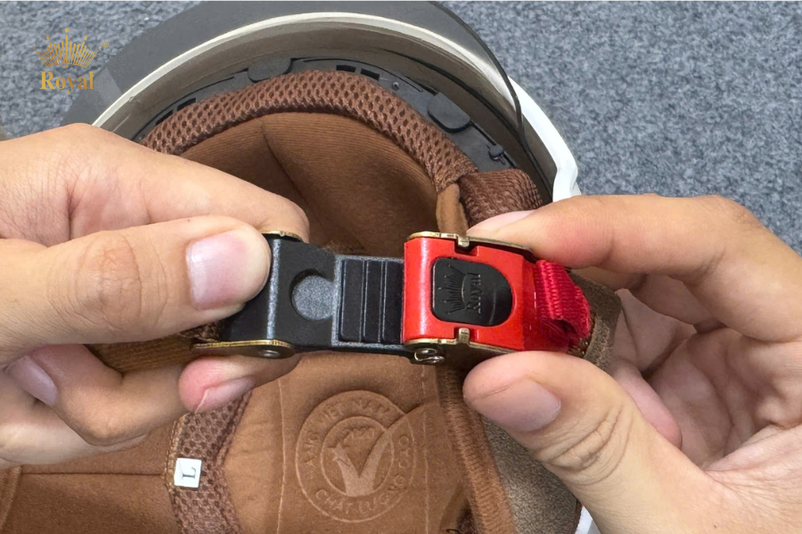 Lựa chọn dây quai phù hợp và chất lượng để đảm bảo an toàn cho bản thân