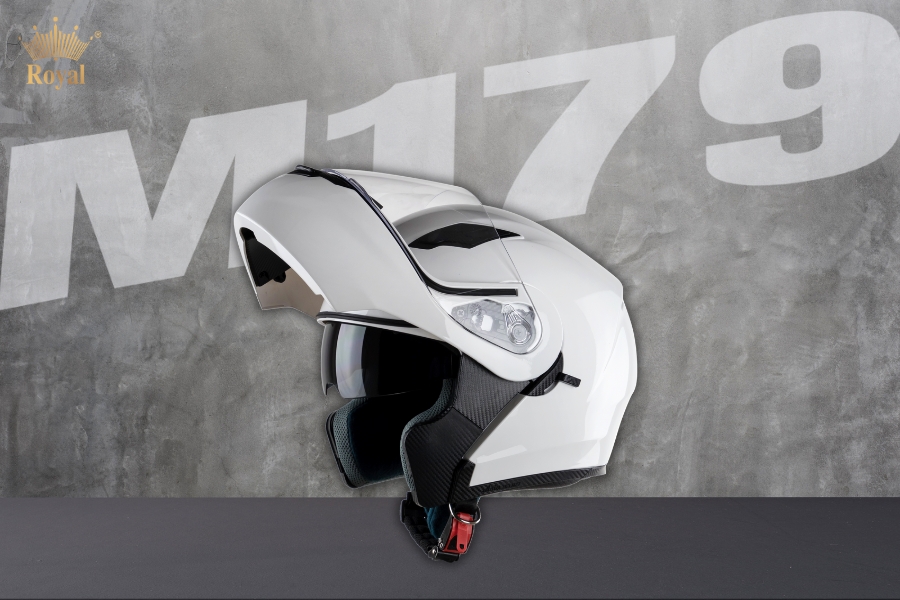 Nón có kiểu dáng hiện đại, thiết kế lật cằm giúp linh hoạt khi sử dụng hằng ngày