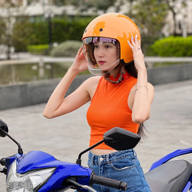 Đến cửa hàng mũ bảo hiểm uy tín bạn sẽ mua được sản phẩm chất lượng