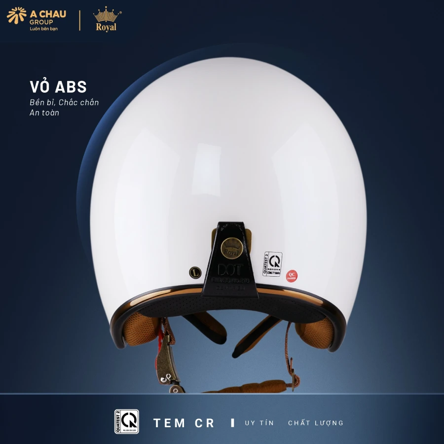 Nón bảo hiểm an toàn sẽ có tem CR phía sau