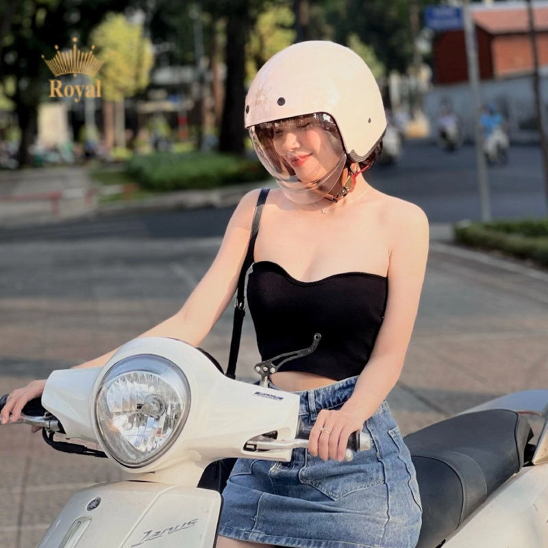 Nên mua nón 3/4 kính âm loại nào tốt nhất?