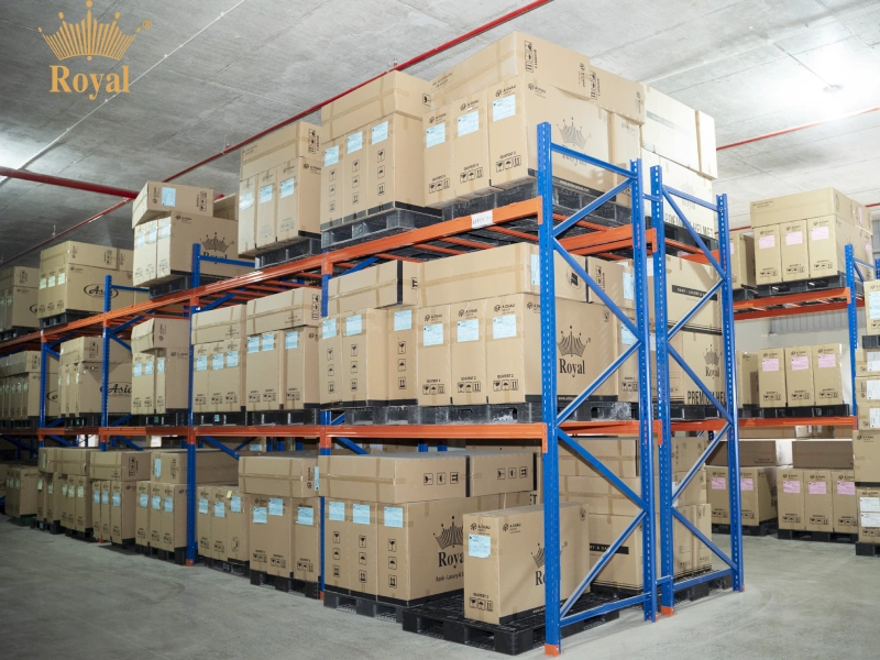 Lựa chọn đơn vị chuyên sỉ nón bảo hiểm phải cung ứng được