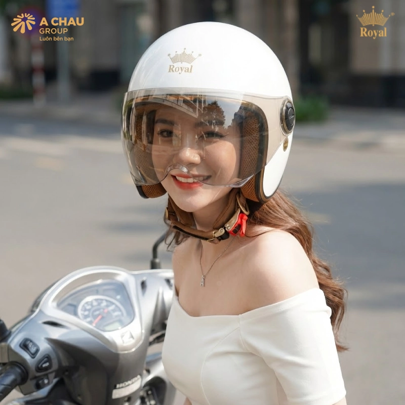Mũ bảo hiểm nữ thời trang 3/4 Royal M20K